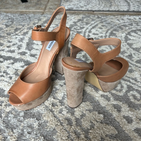 Steve Madden “Jillyy” Tan Leather Platform Peep Toe Heels NWOB Gorgeous! - Picture 4 of 16